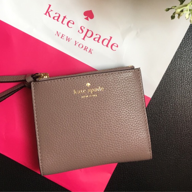 (現貨限時下殺)Kate spade 雙拉鍊扣式短夾/豆沙色