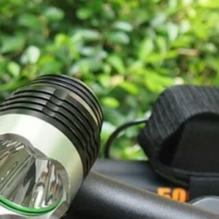 8.4v 10w頭燈帶電池充電 強光自行車前燈