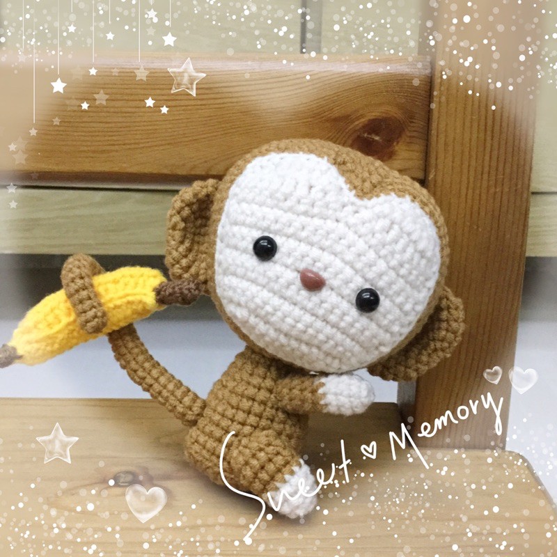 大頭可愛小猴子 香蕉小猴 大頭猴 毛線編織娃娃鉤針娃娃材料包 成品