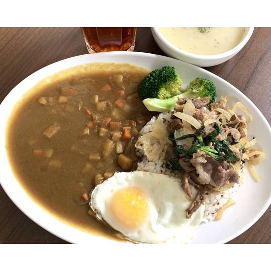 嫩豬咖哩飯 花屋咖啡早午餐 蝦皮購物