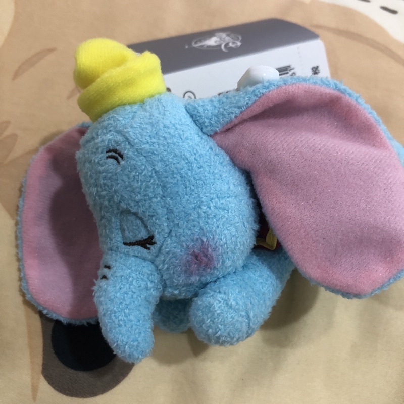 小艾代購 現貨 趴睡 小飛象 Dumbo 趴姿 吊飾 日本 迪士尼