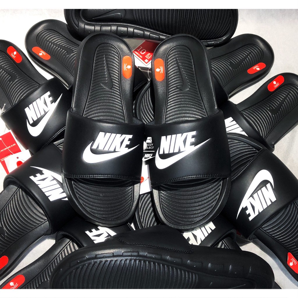 【逢甲 FUZZY】Nike Victori One Slide 軟底 輕量 運動 拖鞋 黑白 CN9675-002