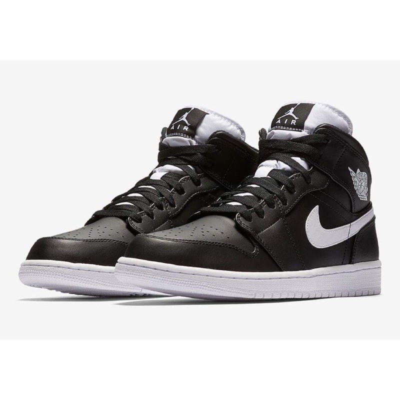 jordan retro 1 mid black