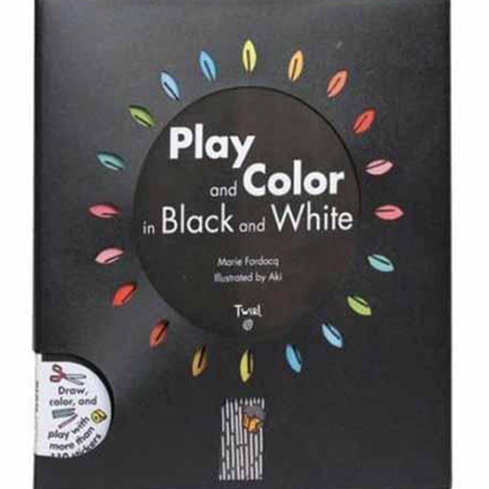 Play And Color In Black And White 黑與白創意著色活動書