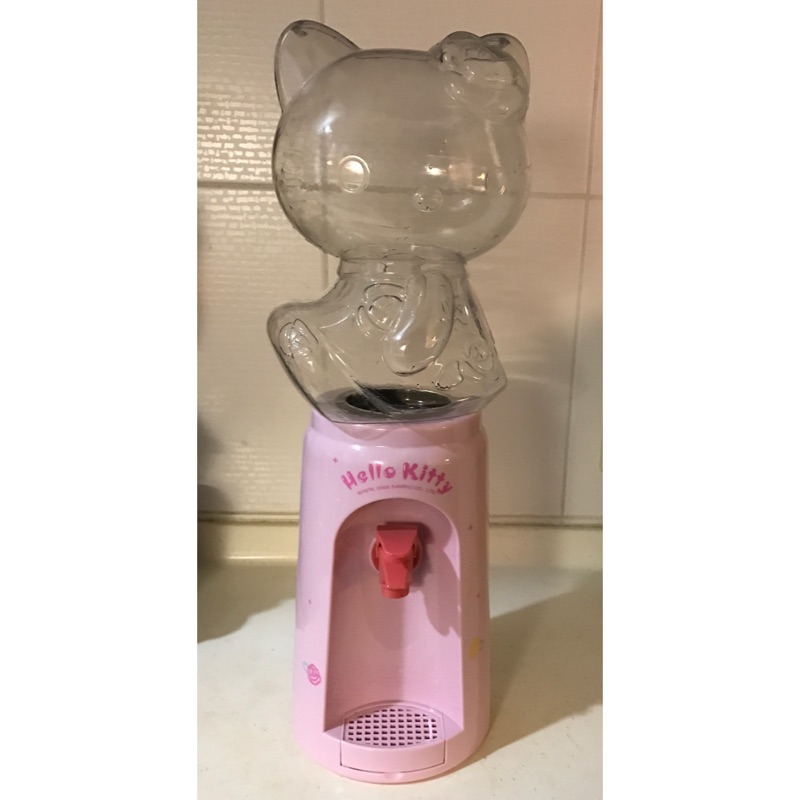 Hello Kitty 造型個人飲水機