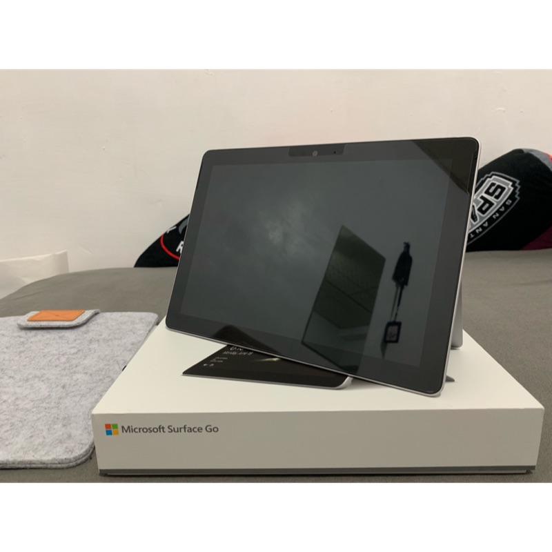 Microsoft surface Go 64G 4415Y 二手 保固至2020/05/13