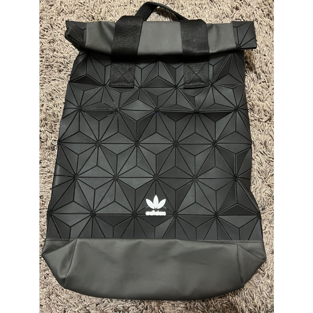 (9成新)Adidas Originals BP ROLL TOP 3D 三宅一生 立體格紋 後背包