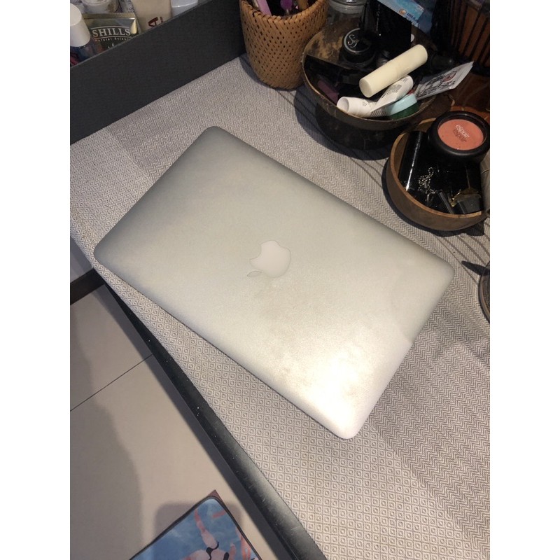 Apple macbook Air 11.6吋 i5 4G A1465