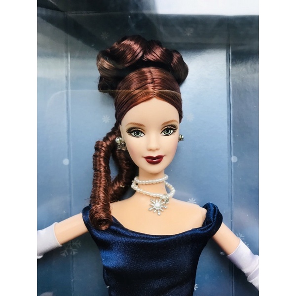 【 Barbie 】收藏型芭比— 假期典藏芭比（Holiday Treasure Barbie 2001）