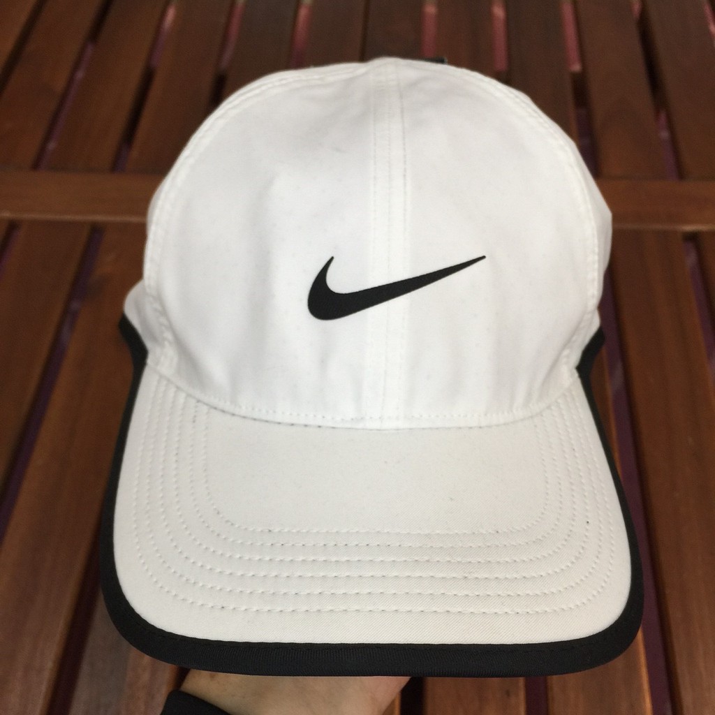 Nike Featherlight Cap logo 透氣 復古 老帽 679421-100【逢甲 FUZZY】