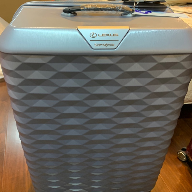 Lexus x Samsonite 限量精品 新秀麗25吋旅行箱(銀)