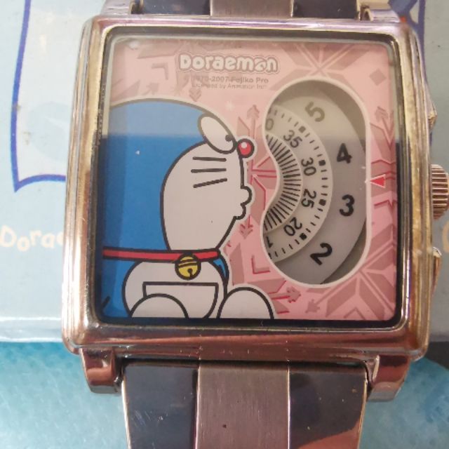 限定betty0424買家下標哆啦a夢體重計造型手錶2019/10/3剛換電池原盒舊介意者請繞道（歡迎面交確認）