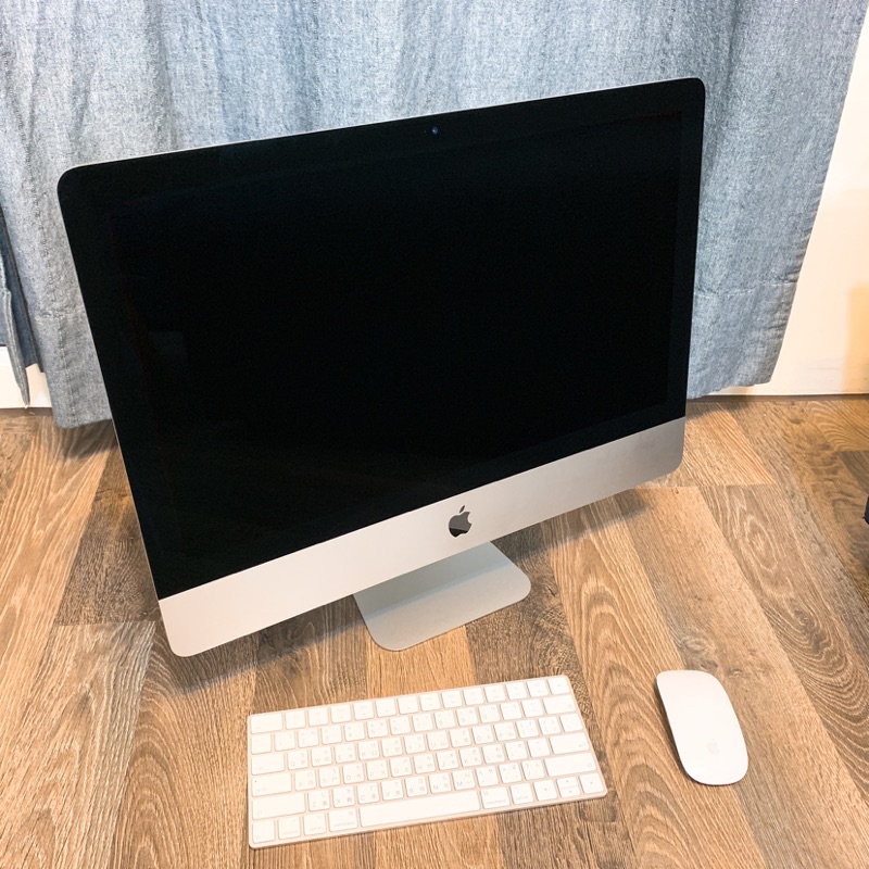 (9成新）Apple 21.5" iMac with Retina 4K （2017) (原廠包裝/含滑鼠&amp;鍵盤）