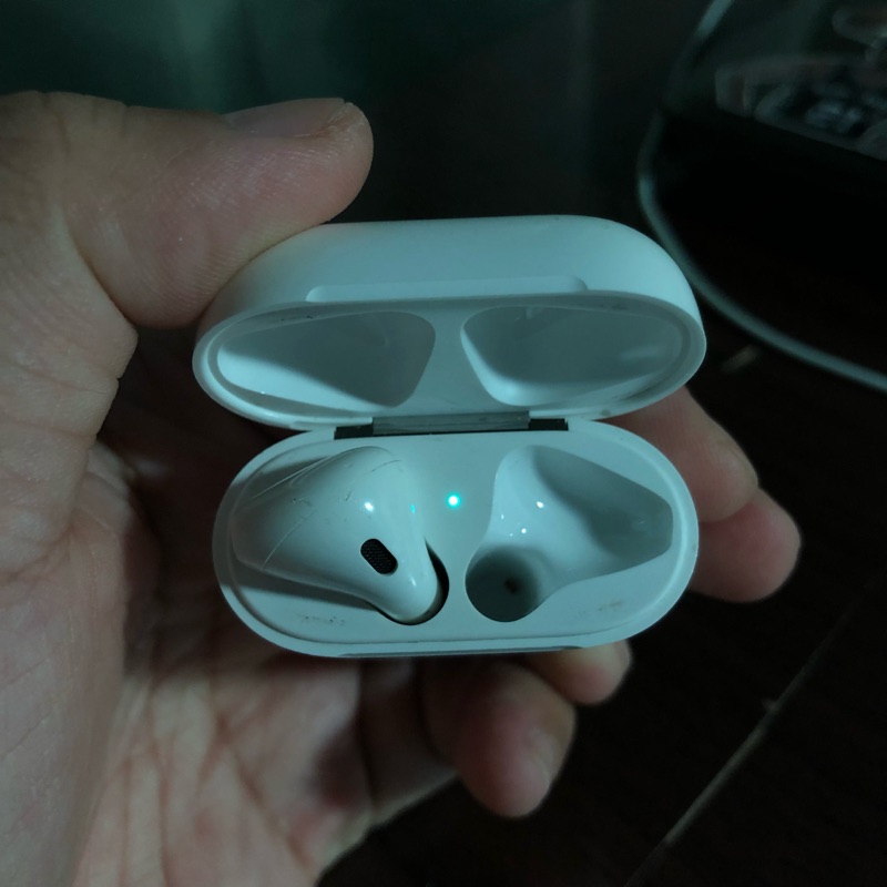 二手正版一代AirPods  剩左耳耳機 盒子還在 在Studio A購入