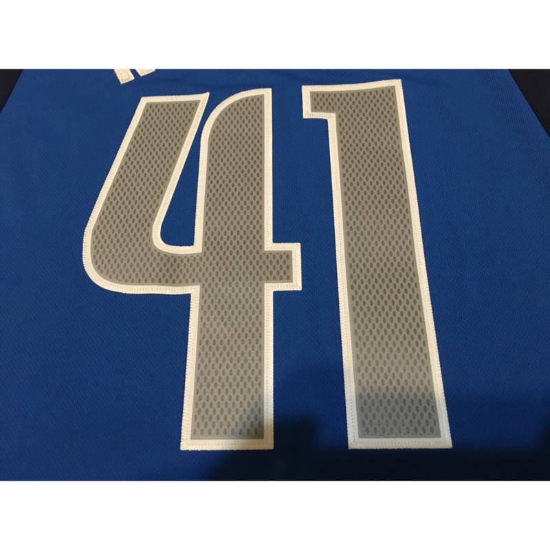 NBA 小牛隊 #41