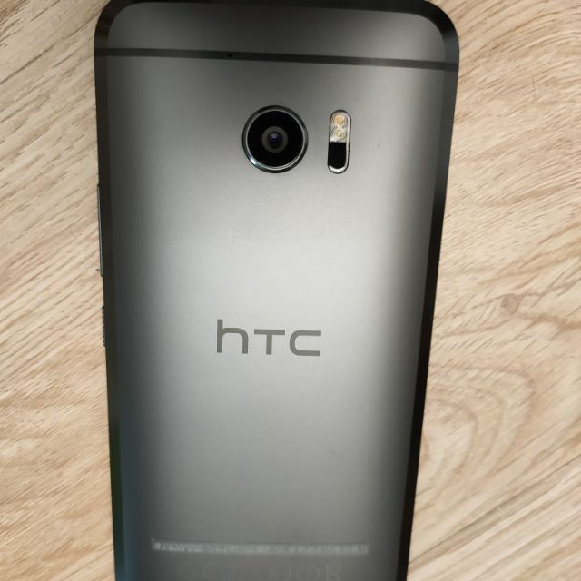 含運 HTC 10 32G 送殼送玻璃貼