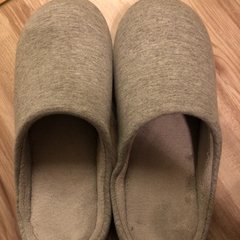 Uniqlo 灰色 室內拖鞋