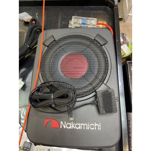 Nakamichi 中道  薄型重低音