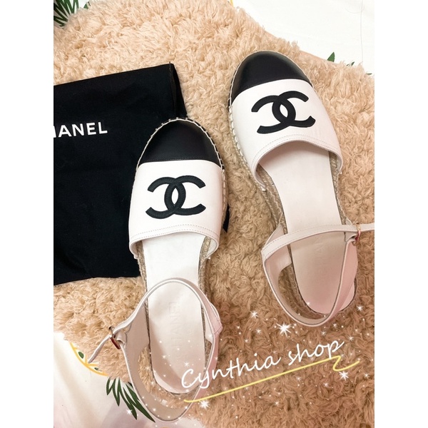 台灣專櫃Chanel香奈兒新款小羊皮白拼黑漁夫鞋/草編鉛筆鞋-39號