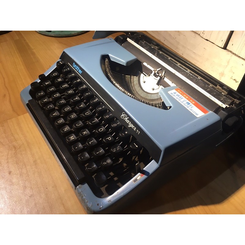 【Brother】早期古董打字機#金屬機殼#功能正常#收藏#打字機#古董#藍色#文青#擺設#老東西