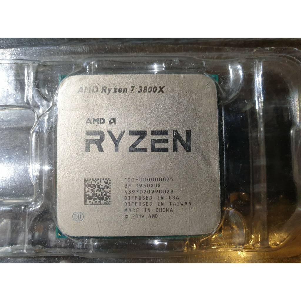 AMD Ryzen 7-3800X 八核心 CPU R7 3800