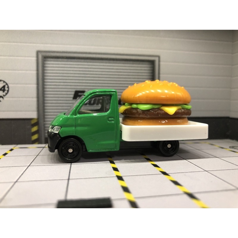 TOMICA NO.97 TOYOTA TOWN ACE TRUCK漢堡車（螺絲底盤）