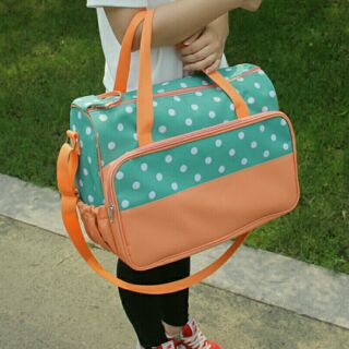 媽媽包 過夜旅行袋 多隔層大容量輕盈 色彩年輕活力 絕版設計師品 可斜背包