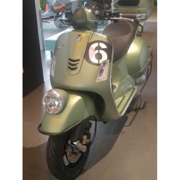 VESPA 300 GTS GTV 前保桿 前造型桿 前土除保護桿 黑化 燻黑 太古貨