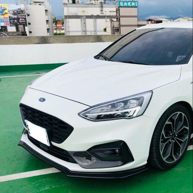 Focus Mk4 ST-Line專用前定風翼