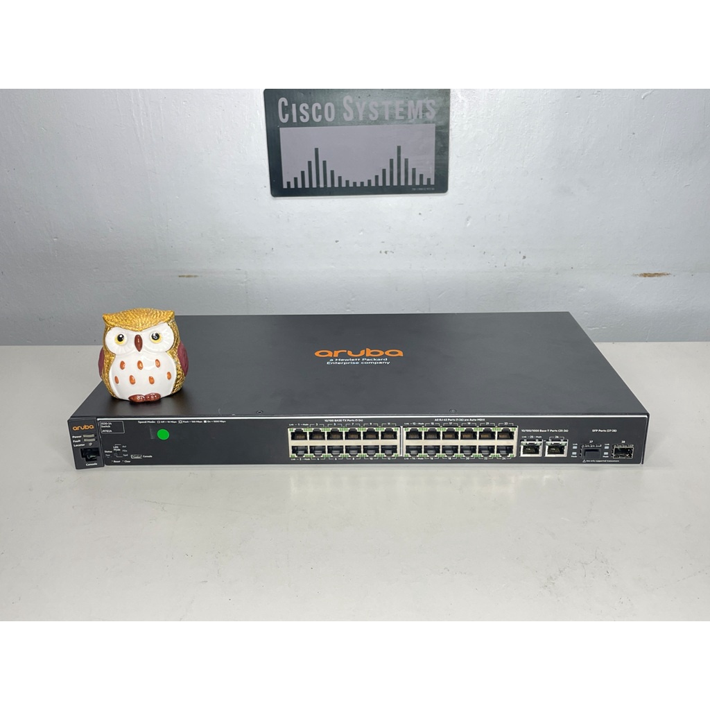 HP Aruba J9782A 2530-24 24x 10100 + 2x combo Gigabit SFP Po