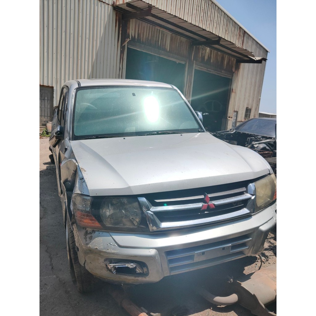 包料王00年pajero 3 5 零件車拆賣實際里程17萬跑少歡迎詢問abs節氣門電腦內裝椅子引擎變速箱 蝦皮購物