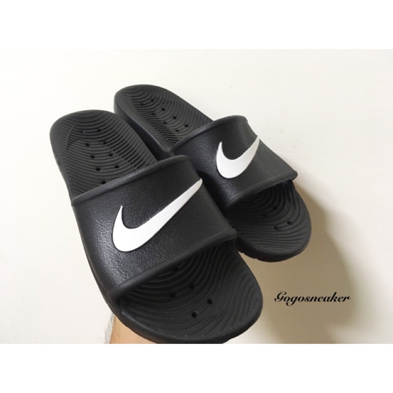 Gogosneaker® Nike 運動拖鞋 防水 黑白 大勾勾 swoosh slide 832528-001 深藍色