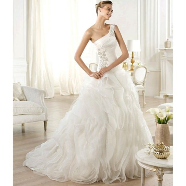 正版 Pronovias 頂級手工禮服 西班牙 歐洲婚紗皇家品牌 2014款 單肩 削肩 純白 蓬蓬長裙擺 婚紗