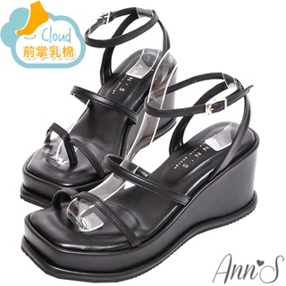 ann’s美圖厚底系列-夾腳三條細帶後跟交叉簍空方頭涼鞋-7.5cm-黑