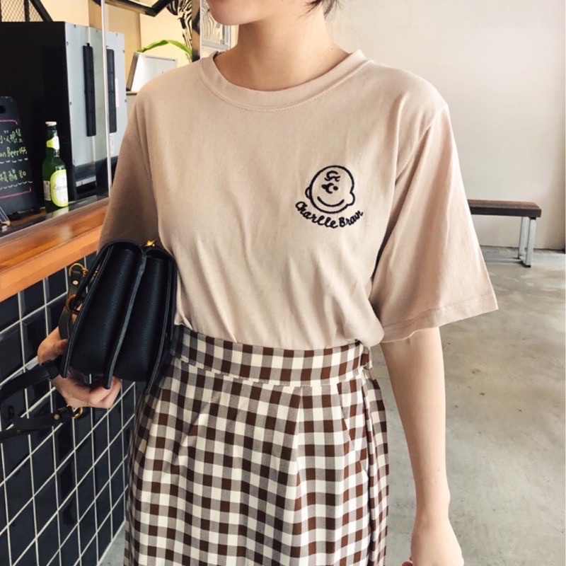 查理布朗杏色短T-shirt