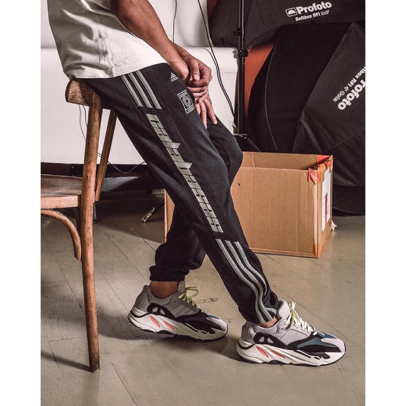 Adidas yeezy CALABASAS TRACK PANTS V2 350 500 700 縮口褲 吳亦凡