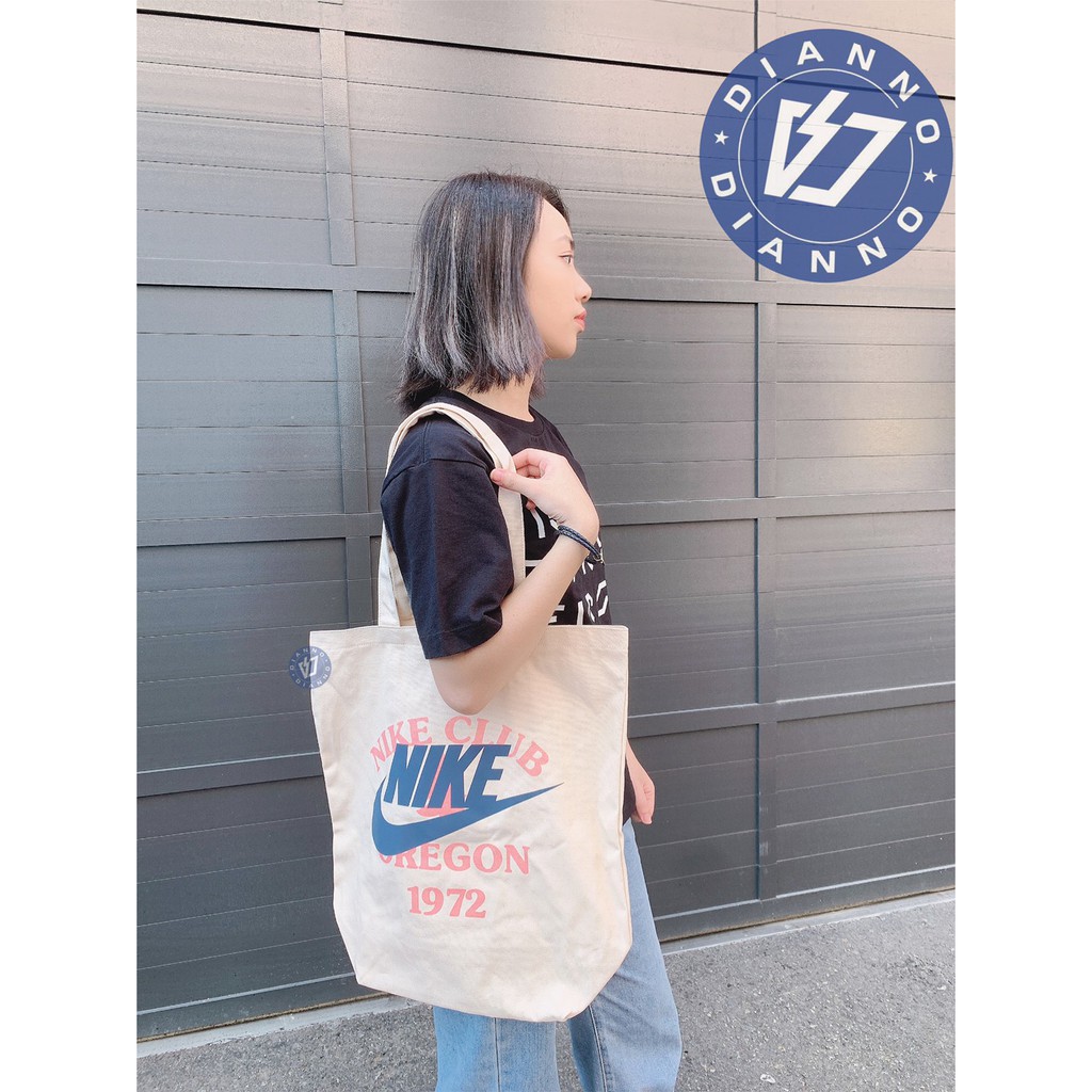 帝安諾-實體店面NIKE HERITAGE 1972 TOTE 粉藍 撞色LOGO 帆布袋 托特包 DJ7376-120