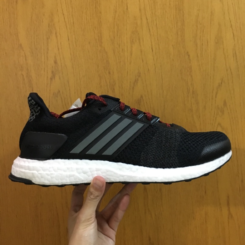 US11 ULTRA BOOST ST