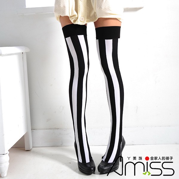 【Amiss】精緻大腿襪-黑白直條紋(A302-7)