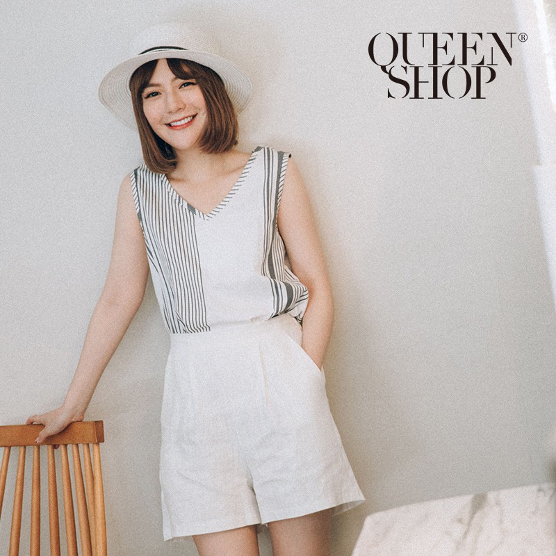 QUEENSHOP【01150063 】V領粗細條設計無袖上衣＊預購＊