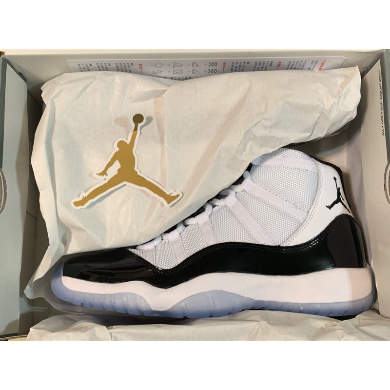 Nike Air Jordan 11 Retro Concord 45 GS 黑白 女