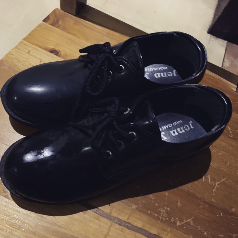 黑色時尚鞋子 九成新