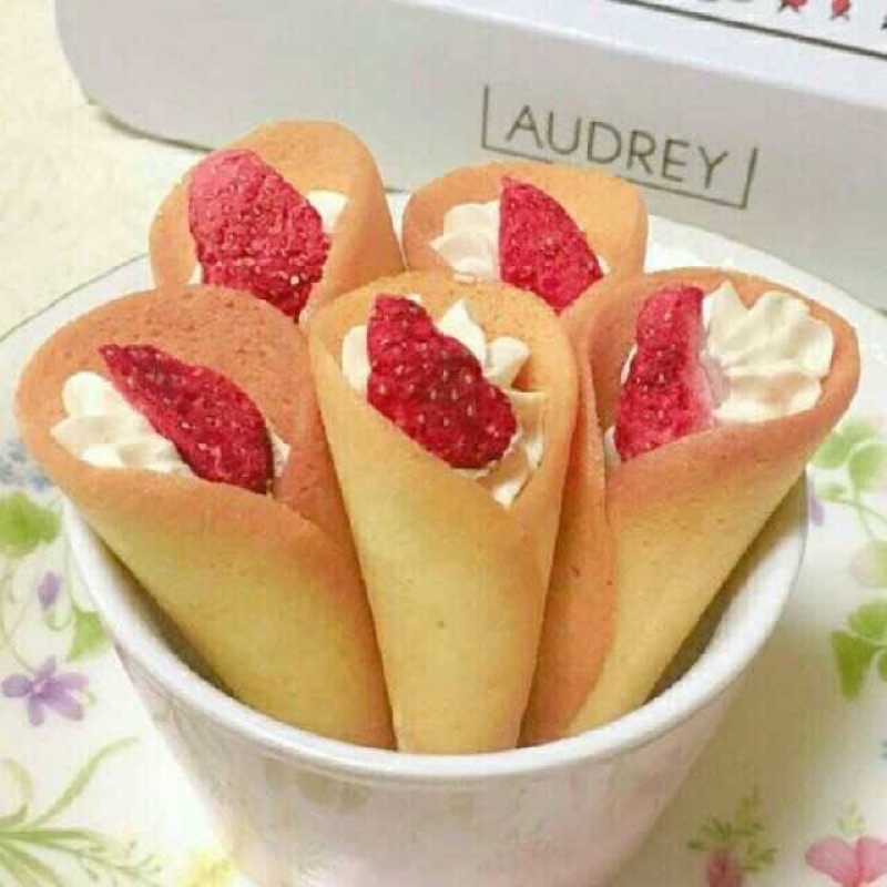 ［日本伴手禮］新鮮現貨+預購🚚 日本🇯🇵東京 超人氣 AUDREY 草莓🍓 花束餅乾 甜筒餅乾 情人節限定