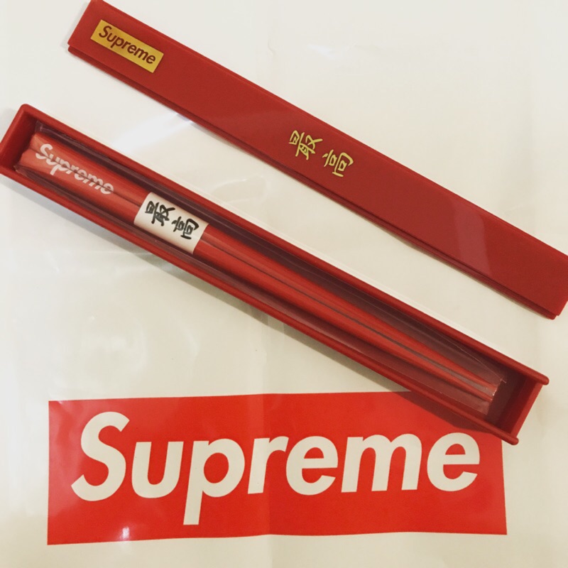 【 FREE SHOP 】Week 2 Supreme chopsticks 筷子