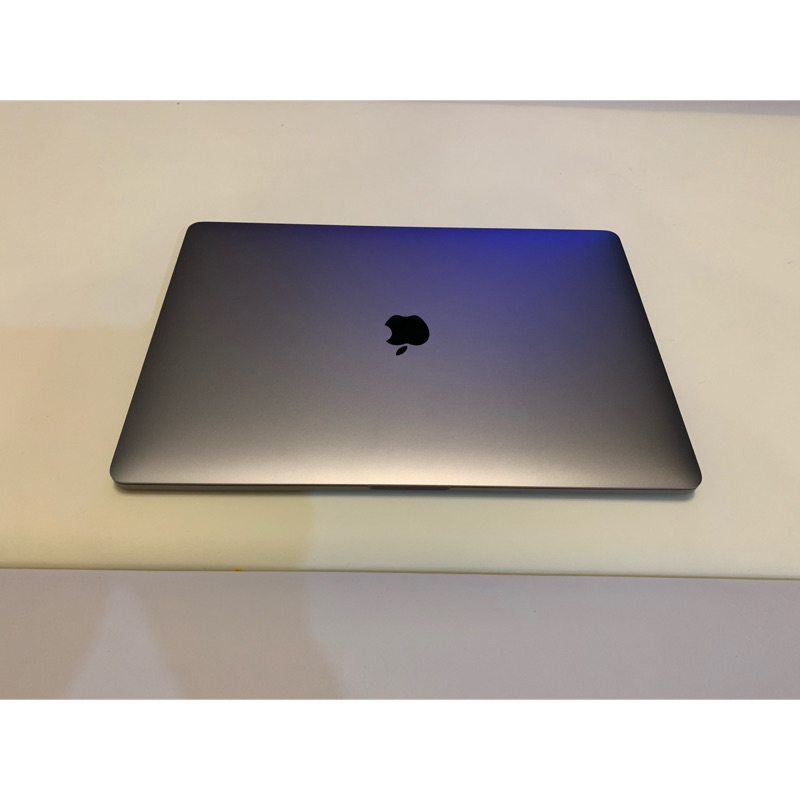 2018最新6核心頂規原價89900 Apple MacBook Pro 15.4吋 i7/16G/512G