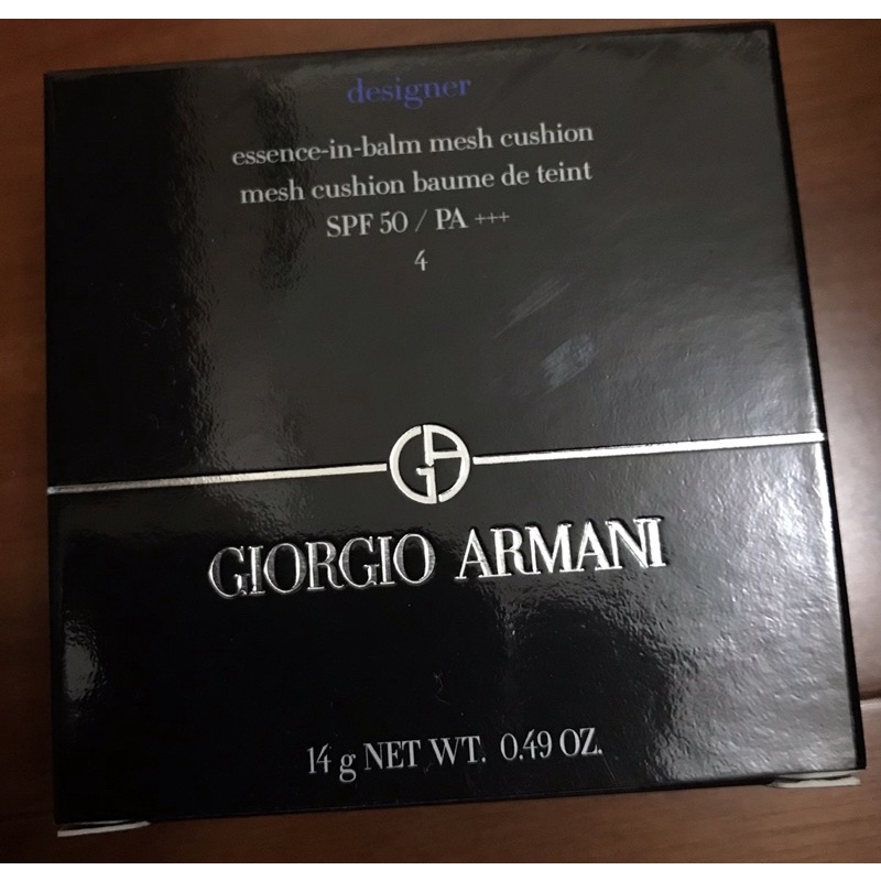 Giorgio Armani GA設計師全能氣墊水粉霜4號SPF50 14g極光藍色ㄧ組，全新。