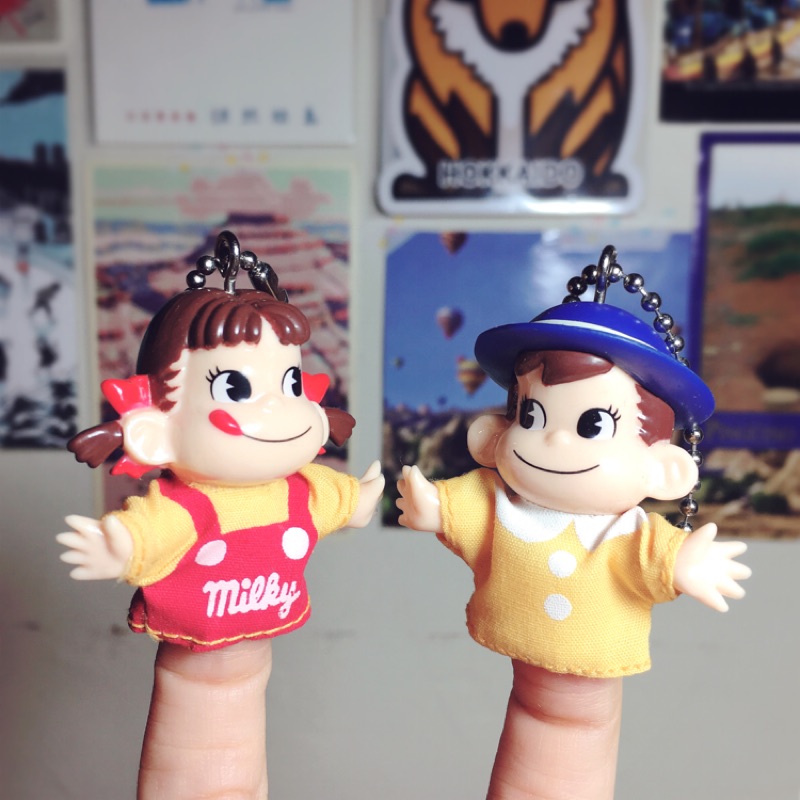 日本正版 FUJIYA不二家 牛奶妹 盒玩-迷你雜貨 PEKO &amp; POKO手指人形/零錢包