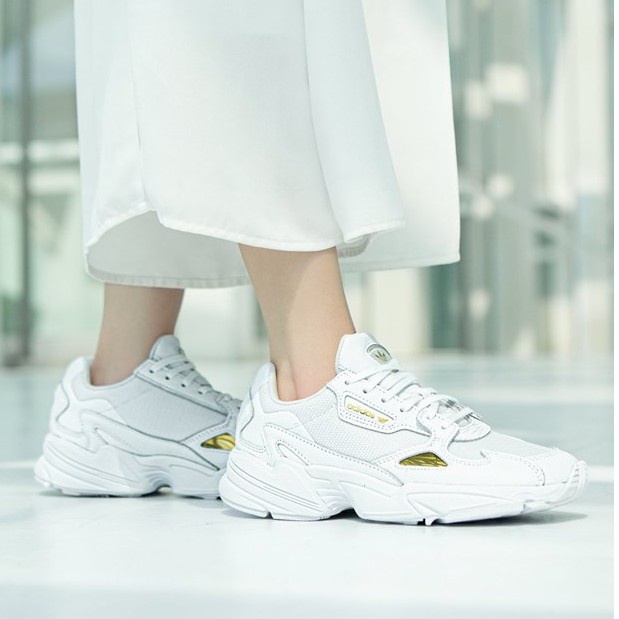 adidas falcon w ee8838