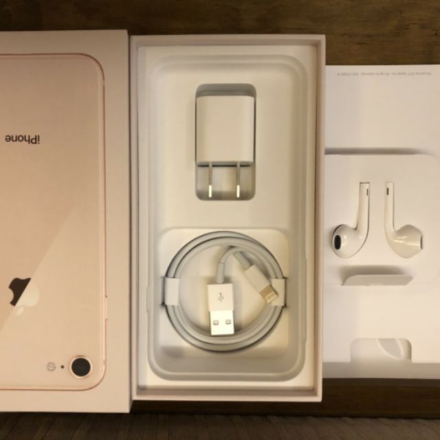 iPhone 8配件 lightning to usb 原廠線 +5W白豆腐插座 +耳機 3件組 無手機