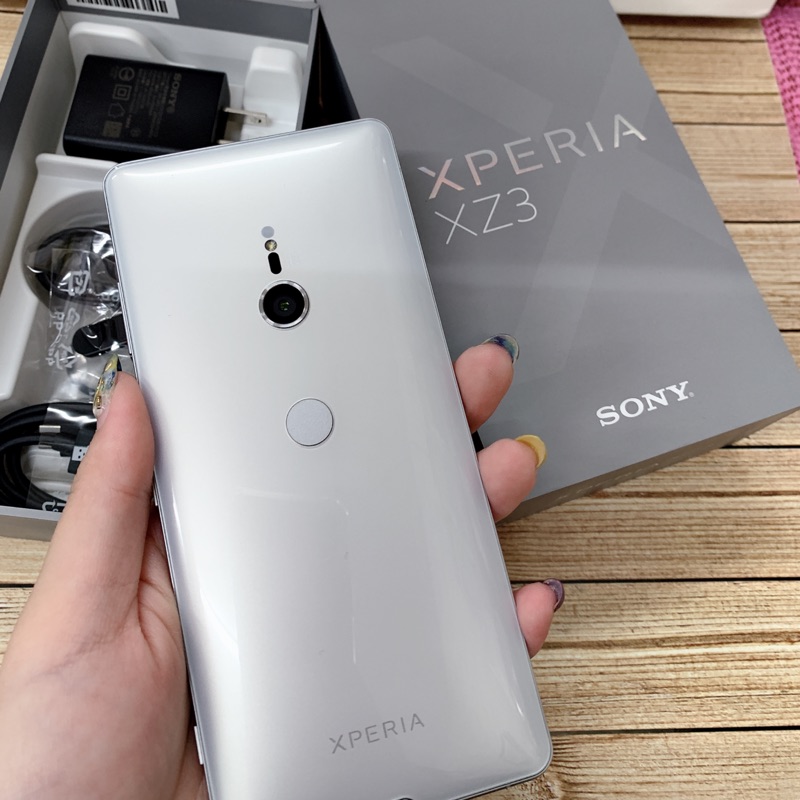 二手 SONY XZ3 64 無傷 📱